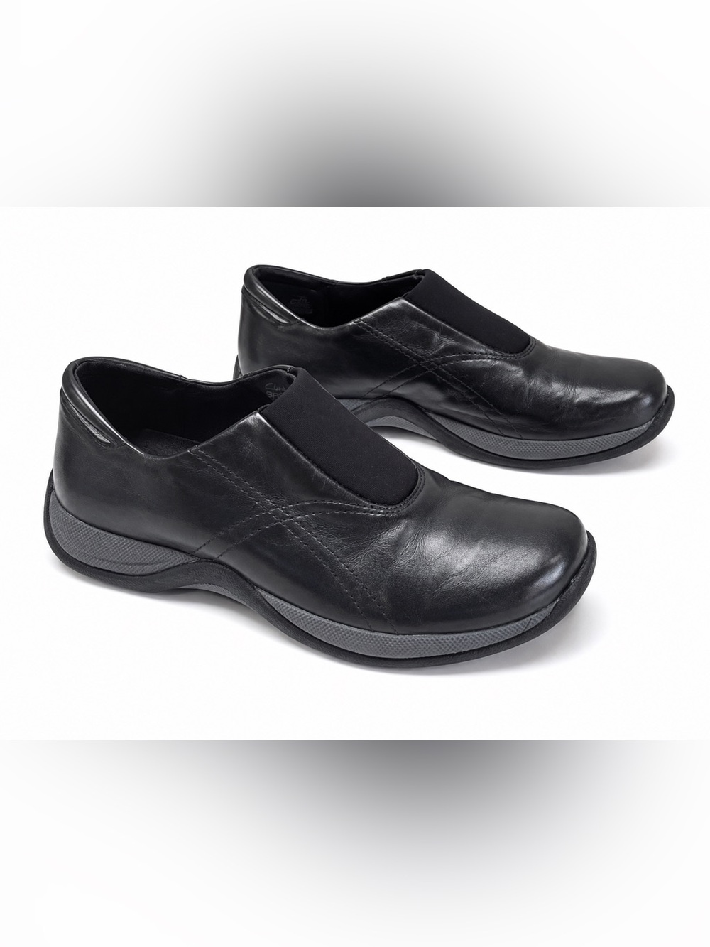 Clarks Springers Black Leather Slip On Shoes 8.5 M Comfort Walking Work Y2K Fall